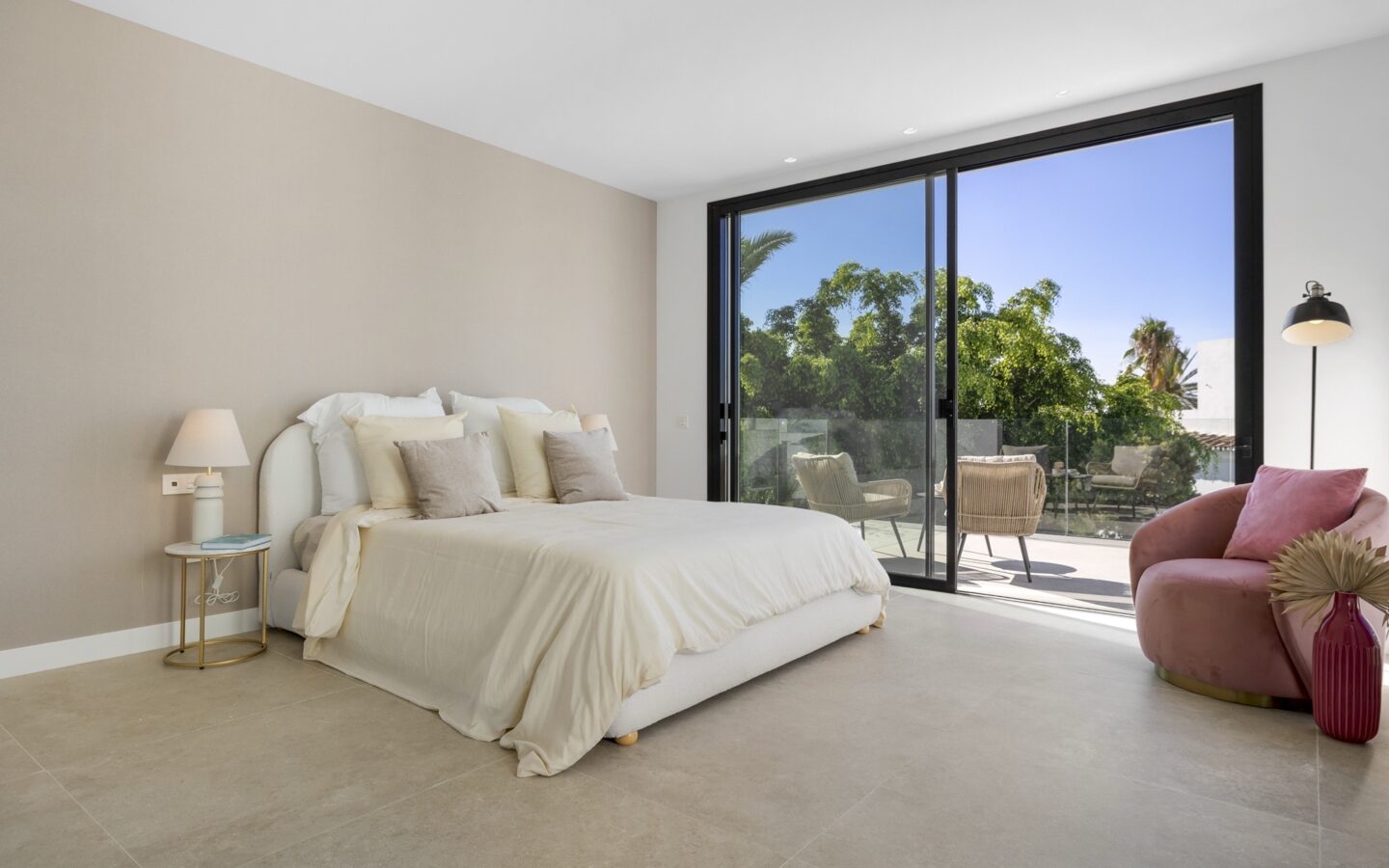 New Contemporary Turnkey 5 Bedrooms Villa In Marbesa, Elviria Beachside.
