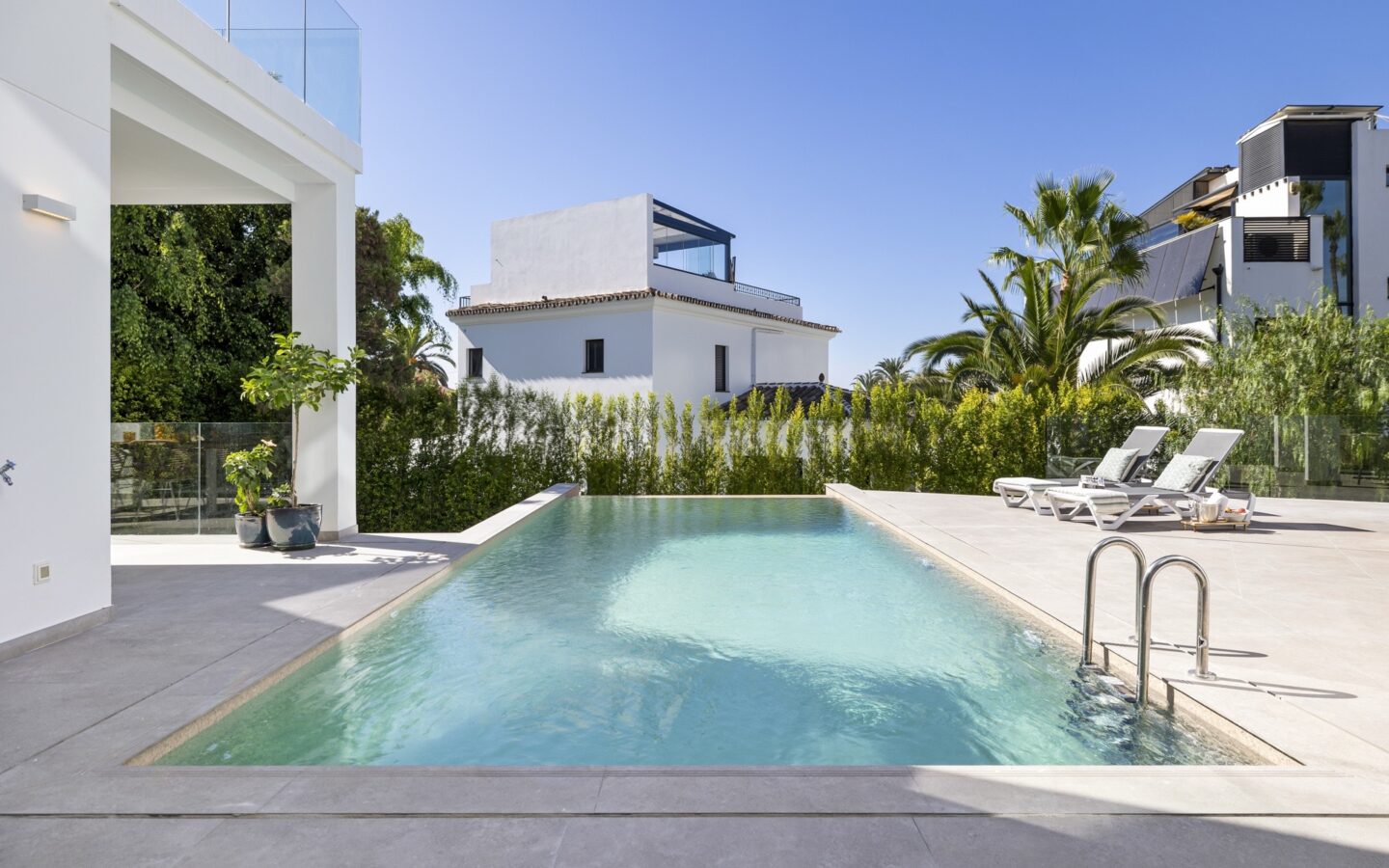 New Contemporary Turnkey 5 Bedrooms Villa In Marbesa, Elviria Beachside.