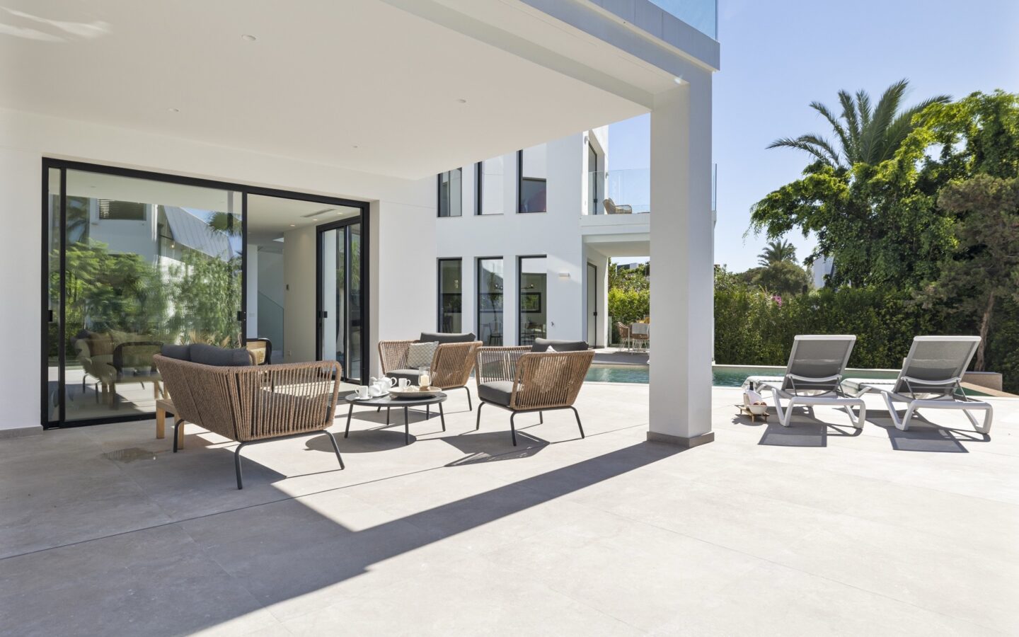 New Contemporary Turnkey 5 Bedrooms Villa In Marbesa, Elviria Beachside.