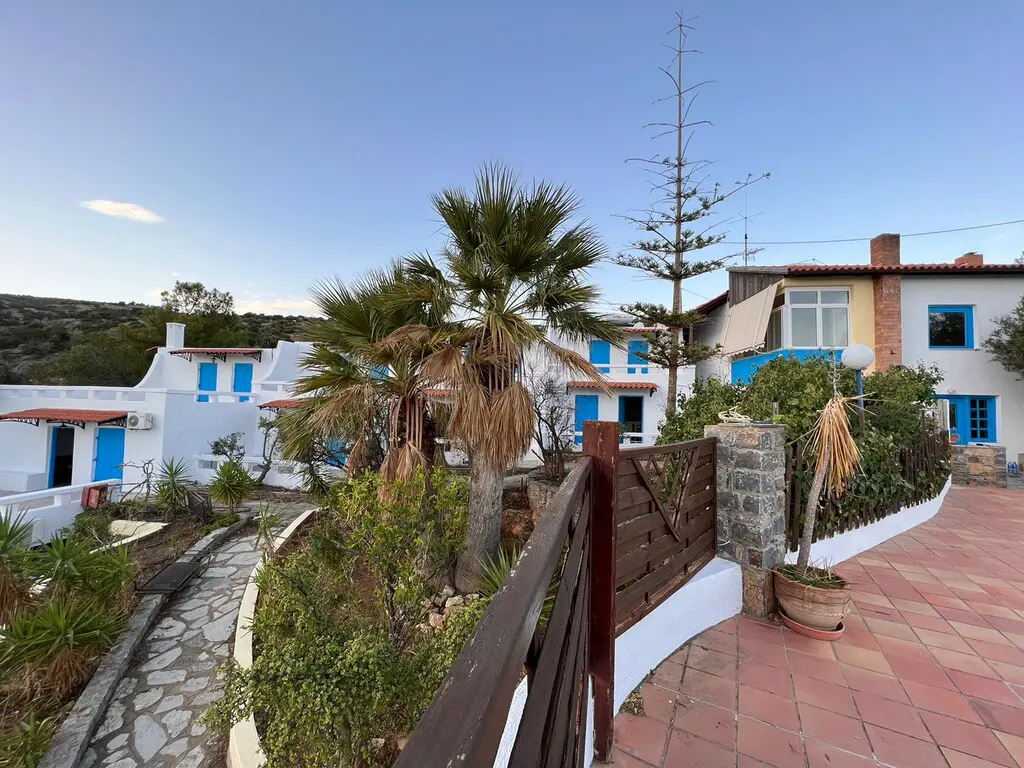 Business Of 700 M² In Crete