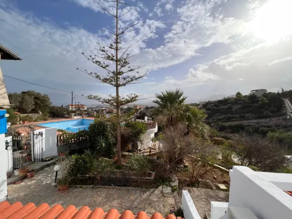 Business In Agios Nikolaos, Greece (700 M²)