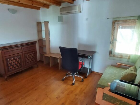 House Of 100 M² With Renovated Interior In Traditional Bulgarian Style In Sofia