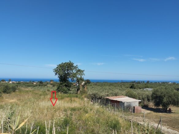 Land Plot Of 589.17 M² With In Memi, Kyparissia