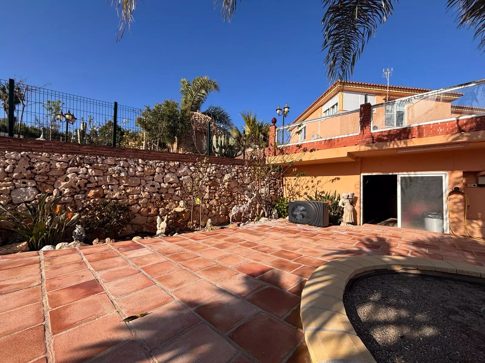 5643d83c-8b74-4267-b174-a8b9b87f2976