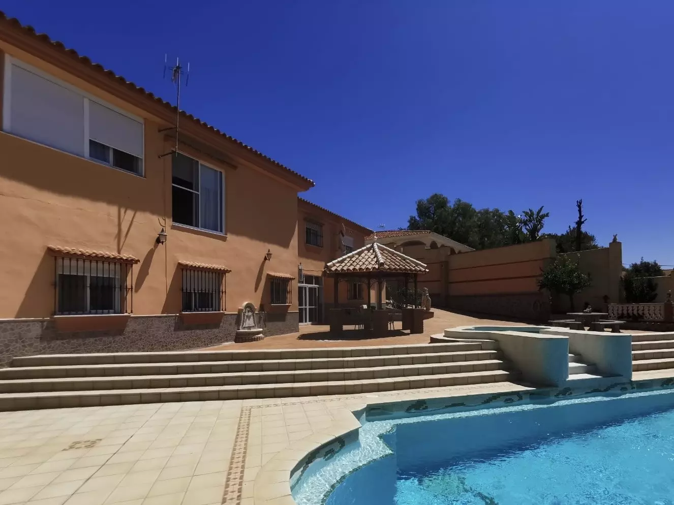 847a1051-96be-46bd-a670-a5a3d9ce819f