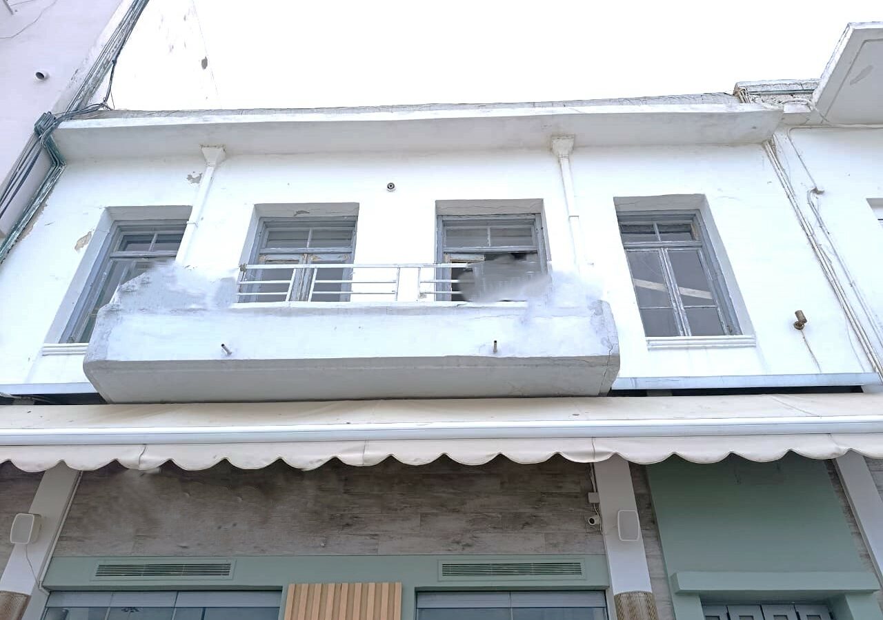 Independent Building Of 230 M² In The Port Of Agios Nikolaos With Sea View