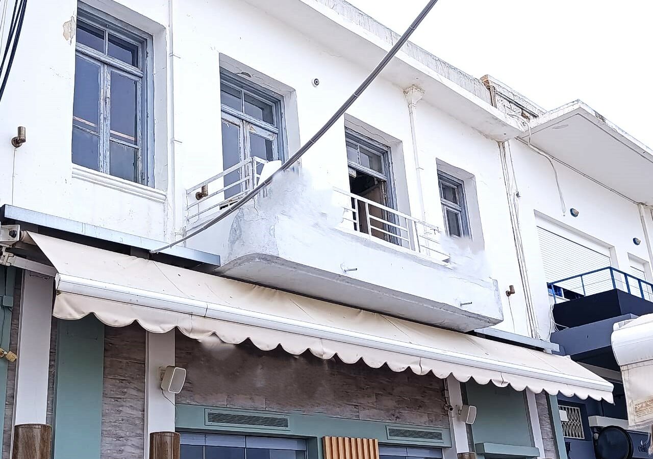 Independent Building Of 230 M² In The Port Of Agios Nikolaos With Sea View