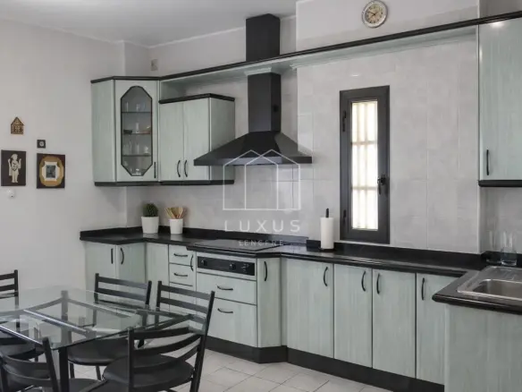 4-bedroom Villa In Barranco Hondo, Spain (373 M²)