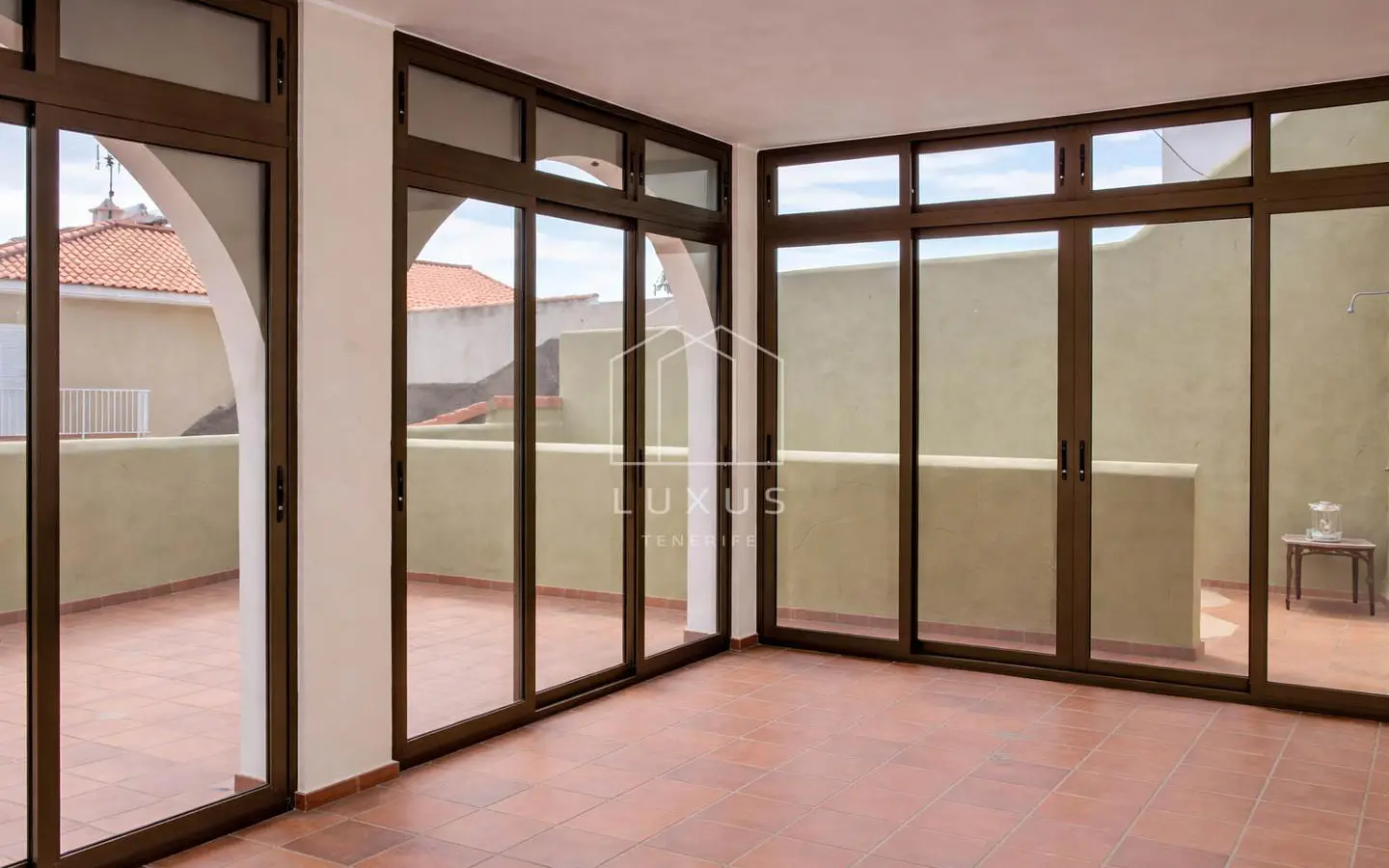 4-bedroom Villa In Barranco Hondo, Spain (373 M²)
