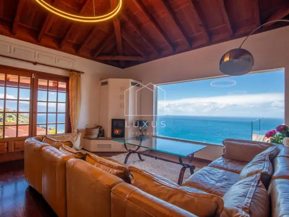 5-bedroom Villa In La Costa, Spain (629 M²)
