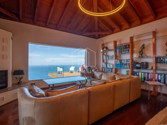 5-bedroom Villa In La Costa, Spain (629 M²)