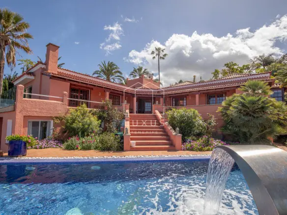 5-bedroom Villa In La Costa, Spain (629 M²)