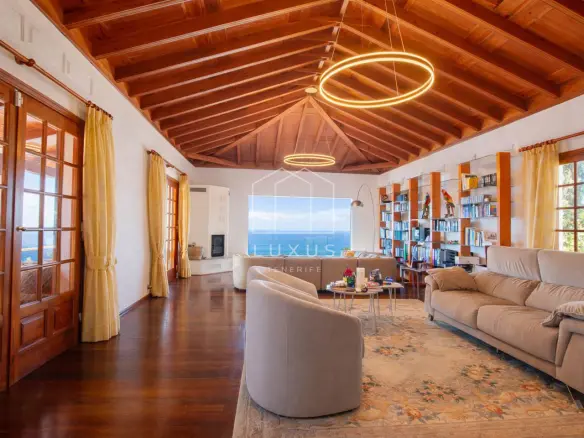 5-bedroom Villa In La Costa, Spain (629 M²)