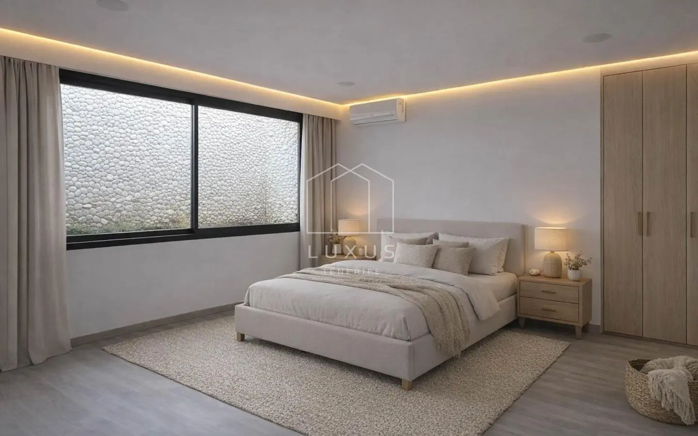 4-bedroom Villa In Costa Adeje, Spain (308 M²)