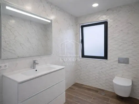 4-bedroom Villa In Costa Adeje, Spain (308 M²)