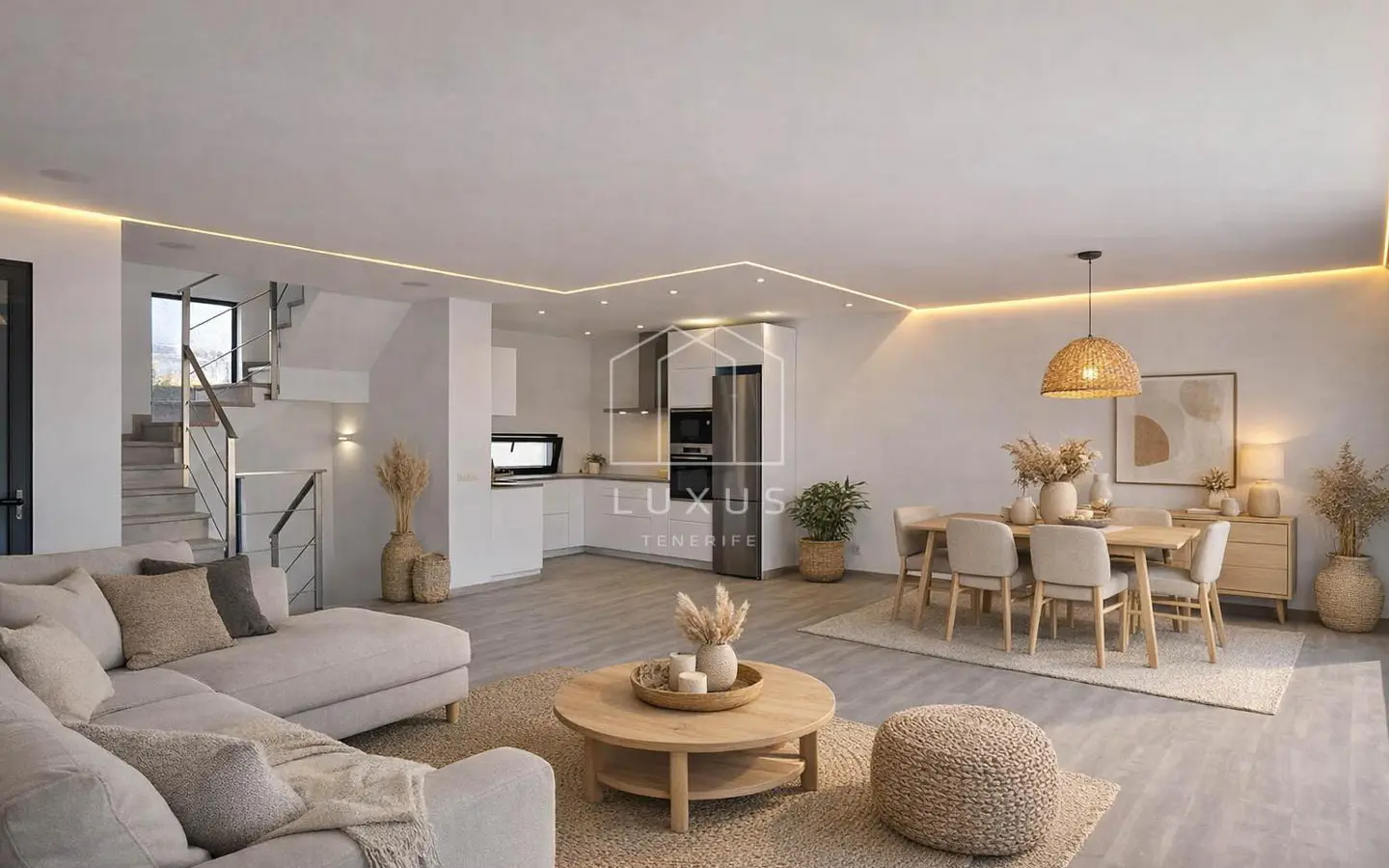 4-bedroom Villa In Costa Adeje, Spain (308 M²)