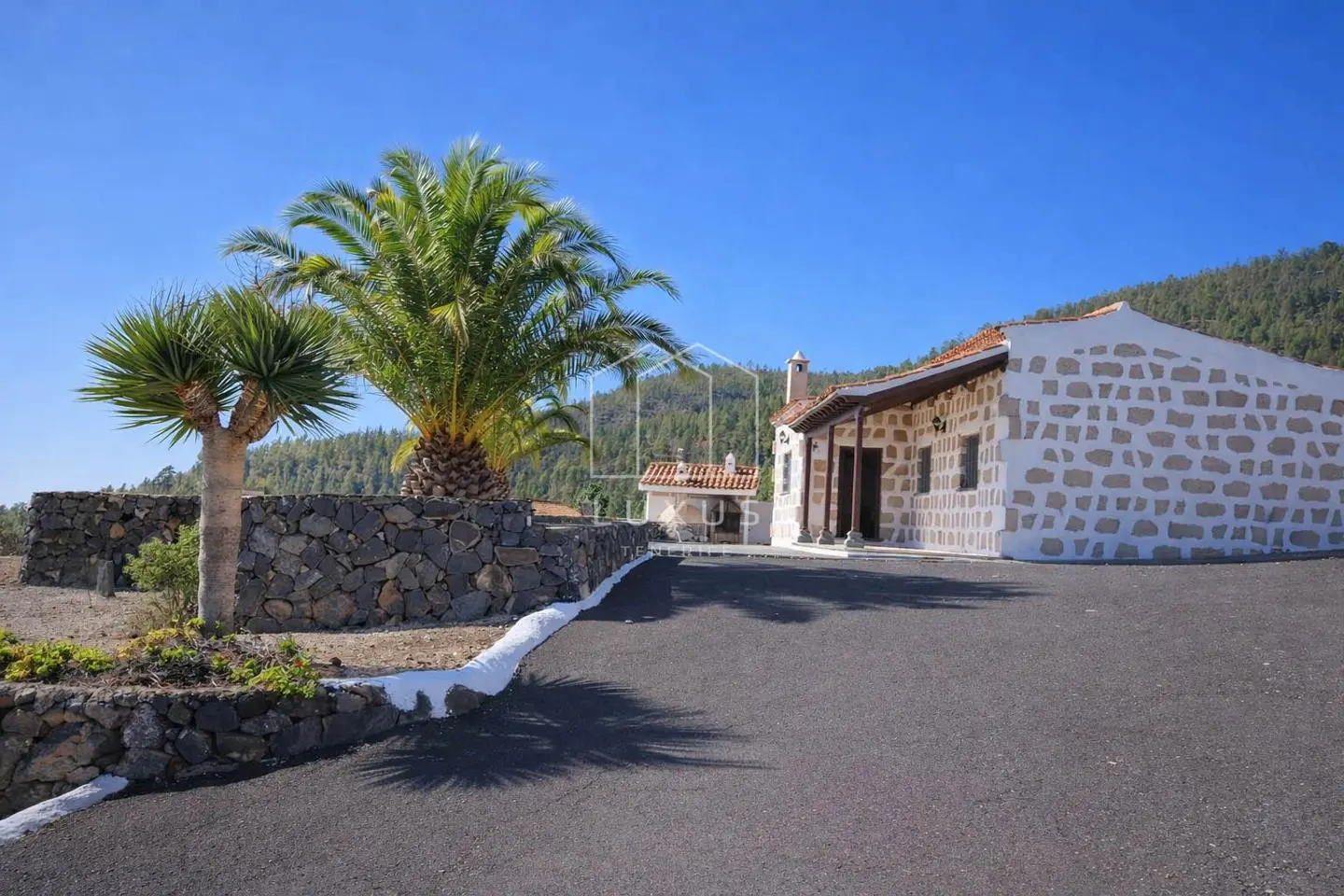 Country House Of 90 M² In Granadilla, Spain