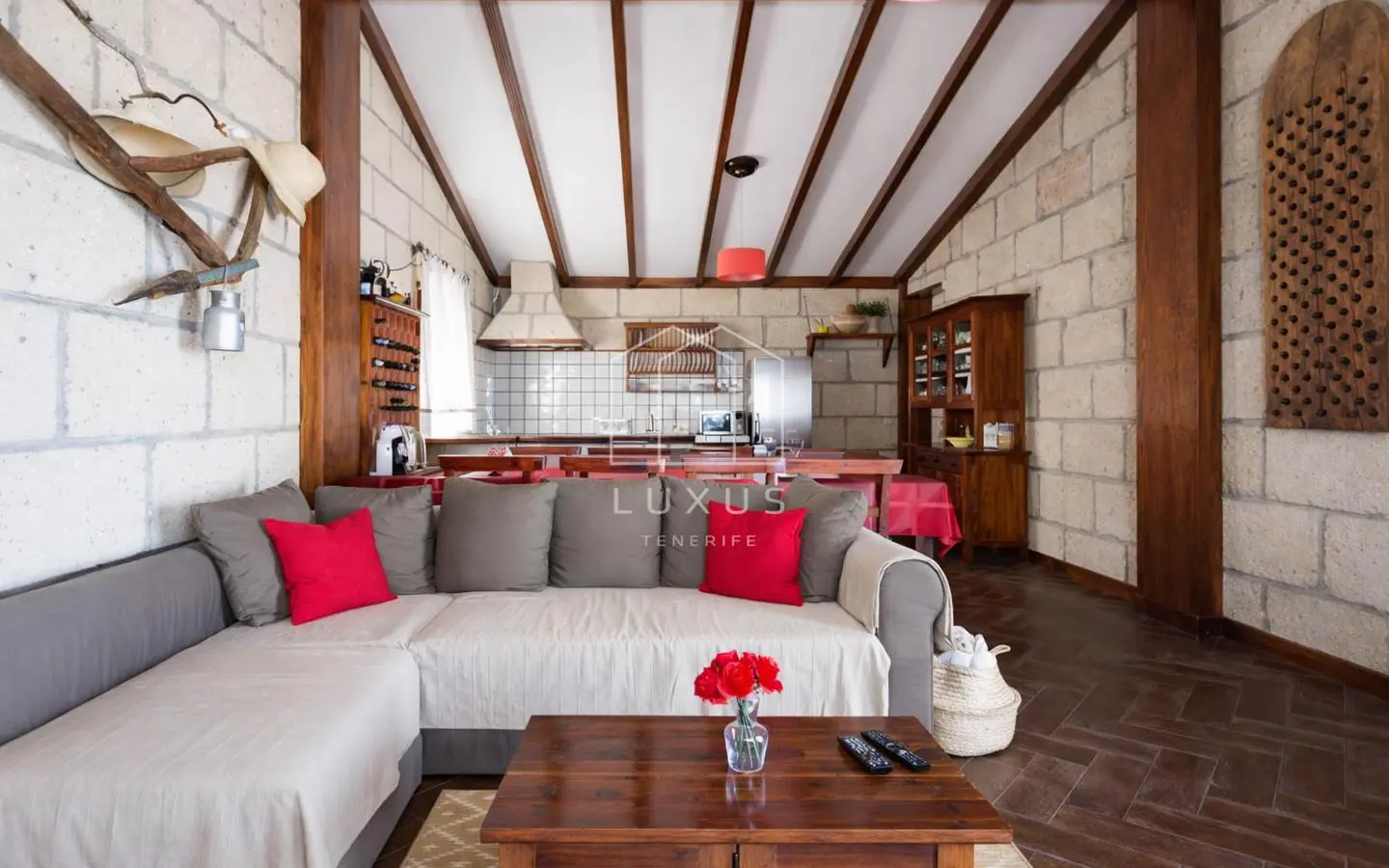 1-bedroom Country House In Granadilla, Spain (90 M²)