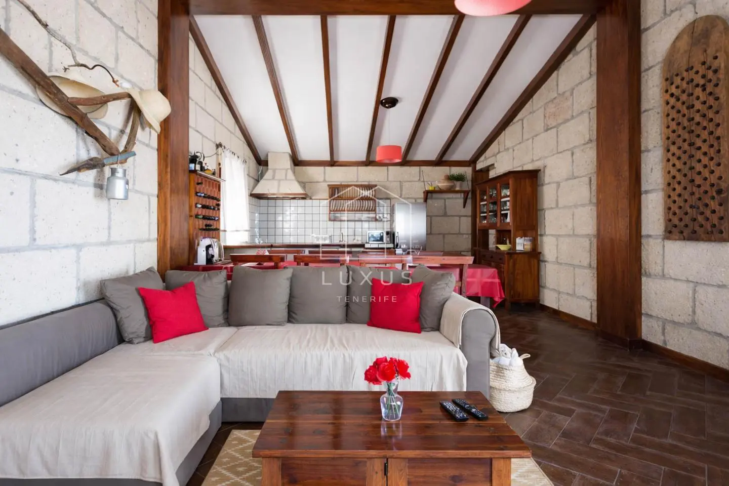 Country House Of 90 M² In Granadilla, Spain