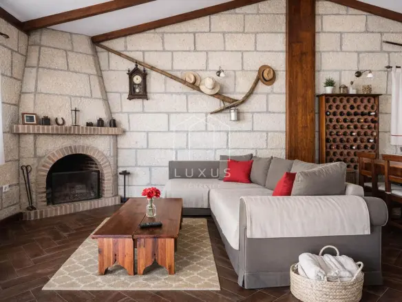1-bedroom Country House In Granadilla, Spain (90 M²)