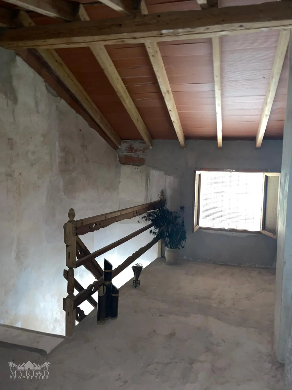 Cave House Of 0 M² With No Features In El Cantón, Spain