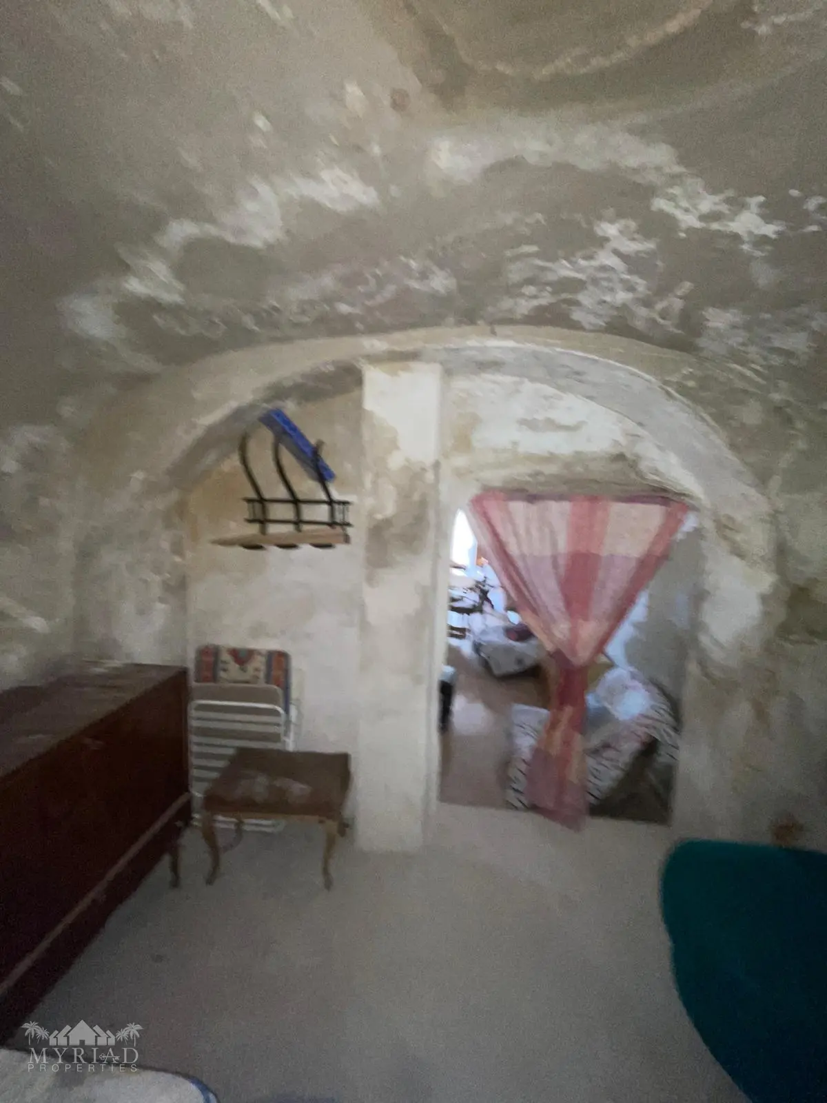 Cave House Of 0 M² With No Features In El Cantón, Spain