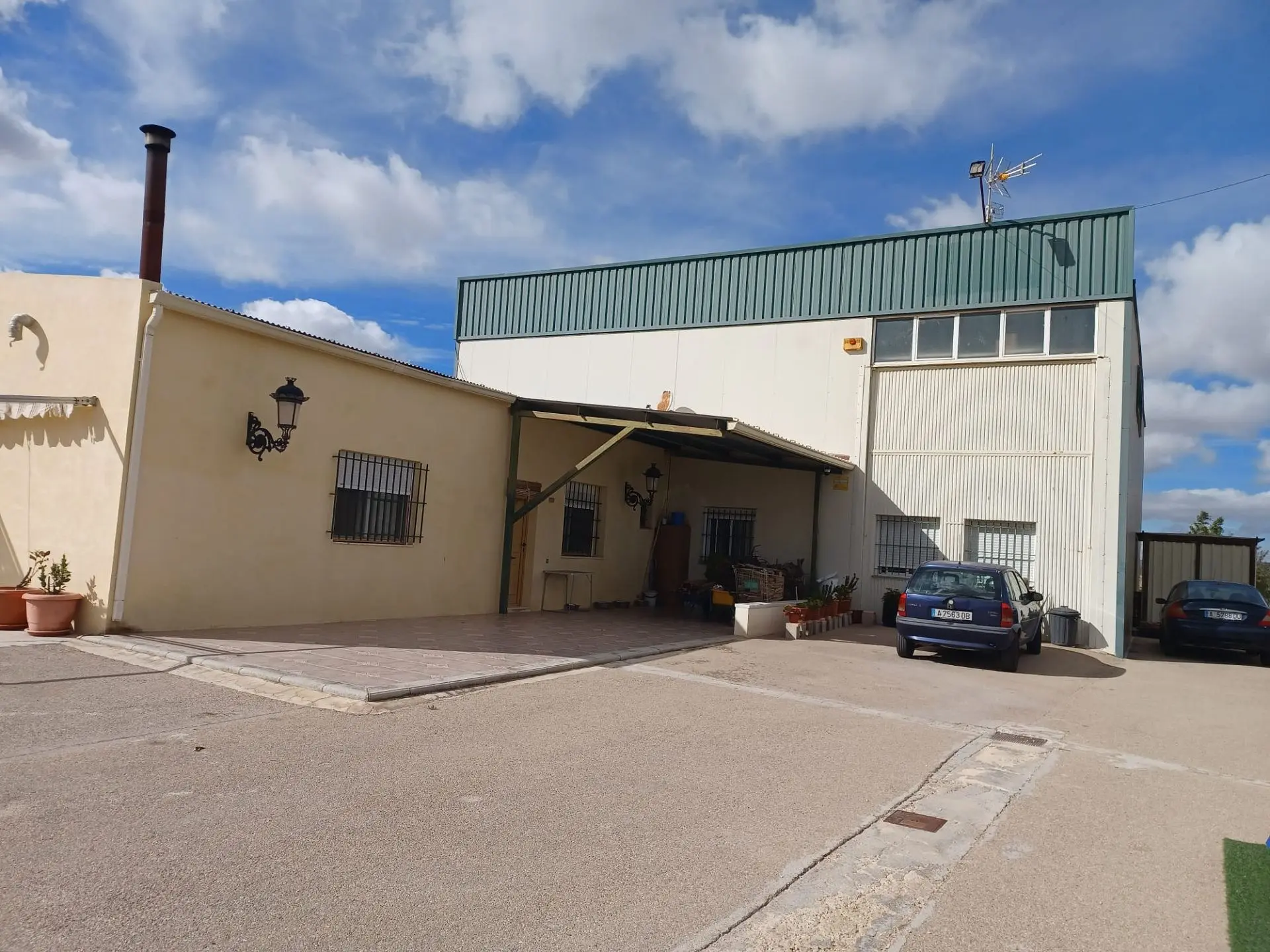 Country House Of 369 M² In Monovar, Spain