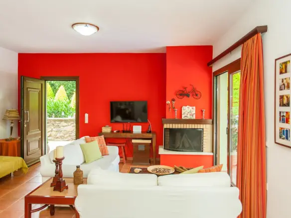 4-bedroom Villa In Innachori, Greece (160 M²)
