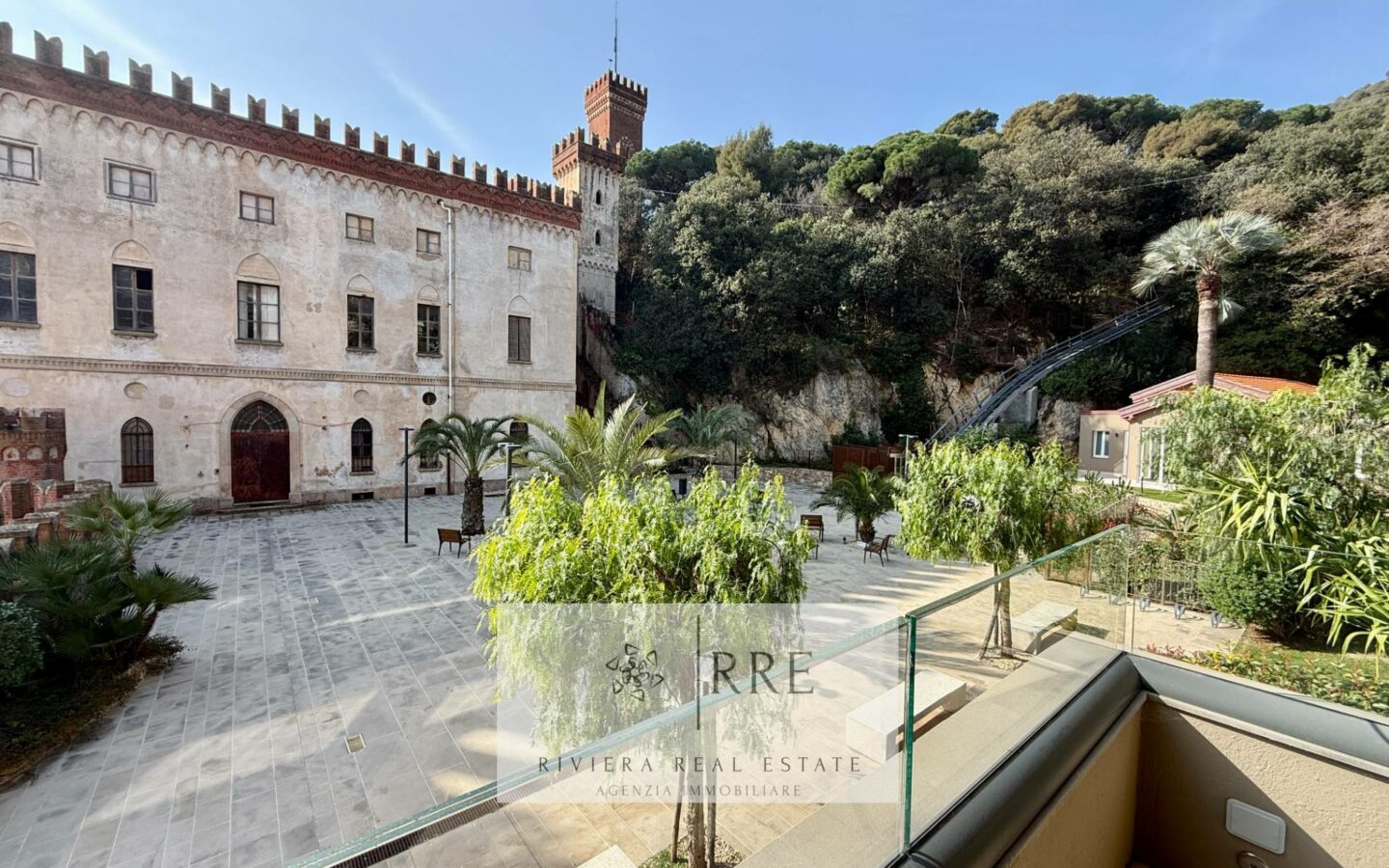 Exclusive Two-bedroom Flat With Sea Views And Potential For A Third Bedroom – Residenza Castello Borelli
