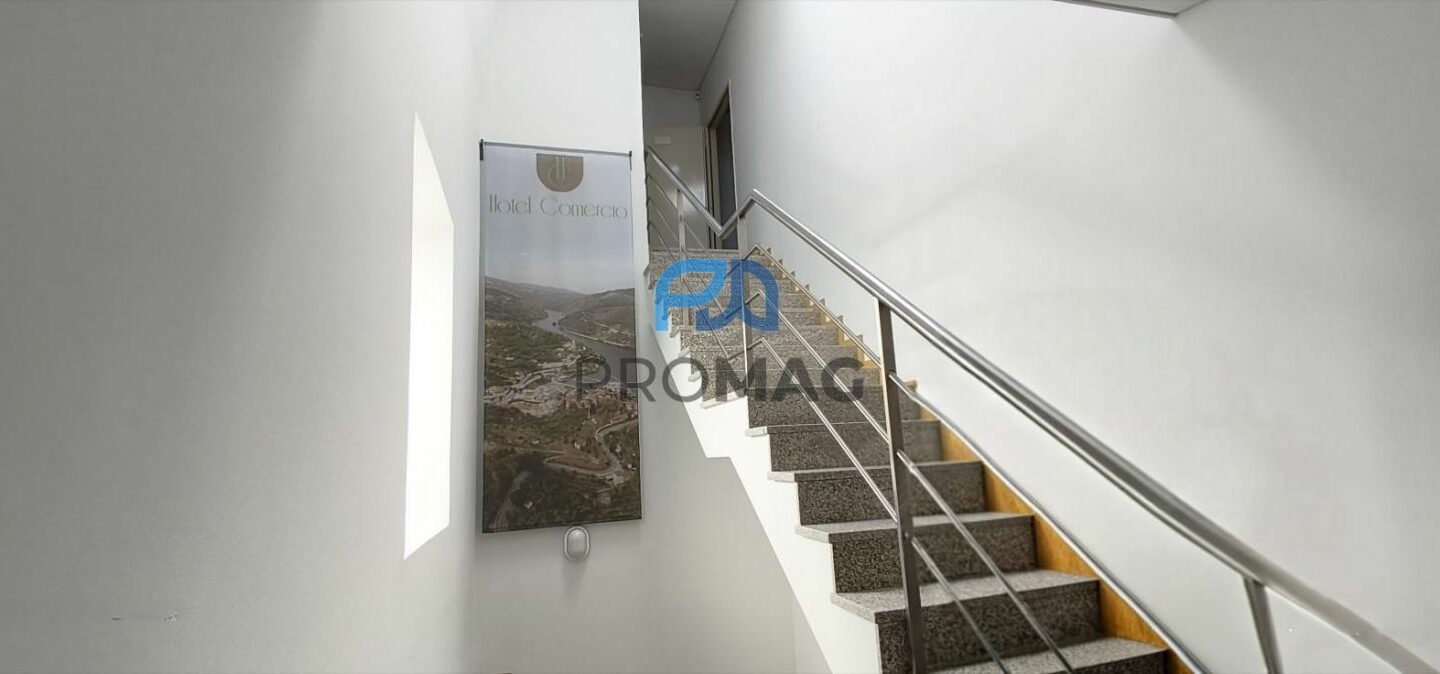 Hotel Of 755 M² With Douro River Marina In Caldas De Aregos