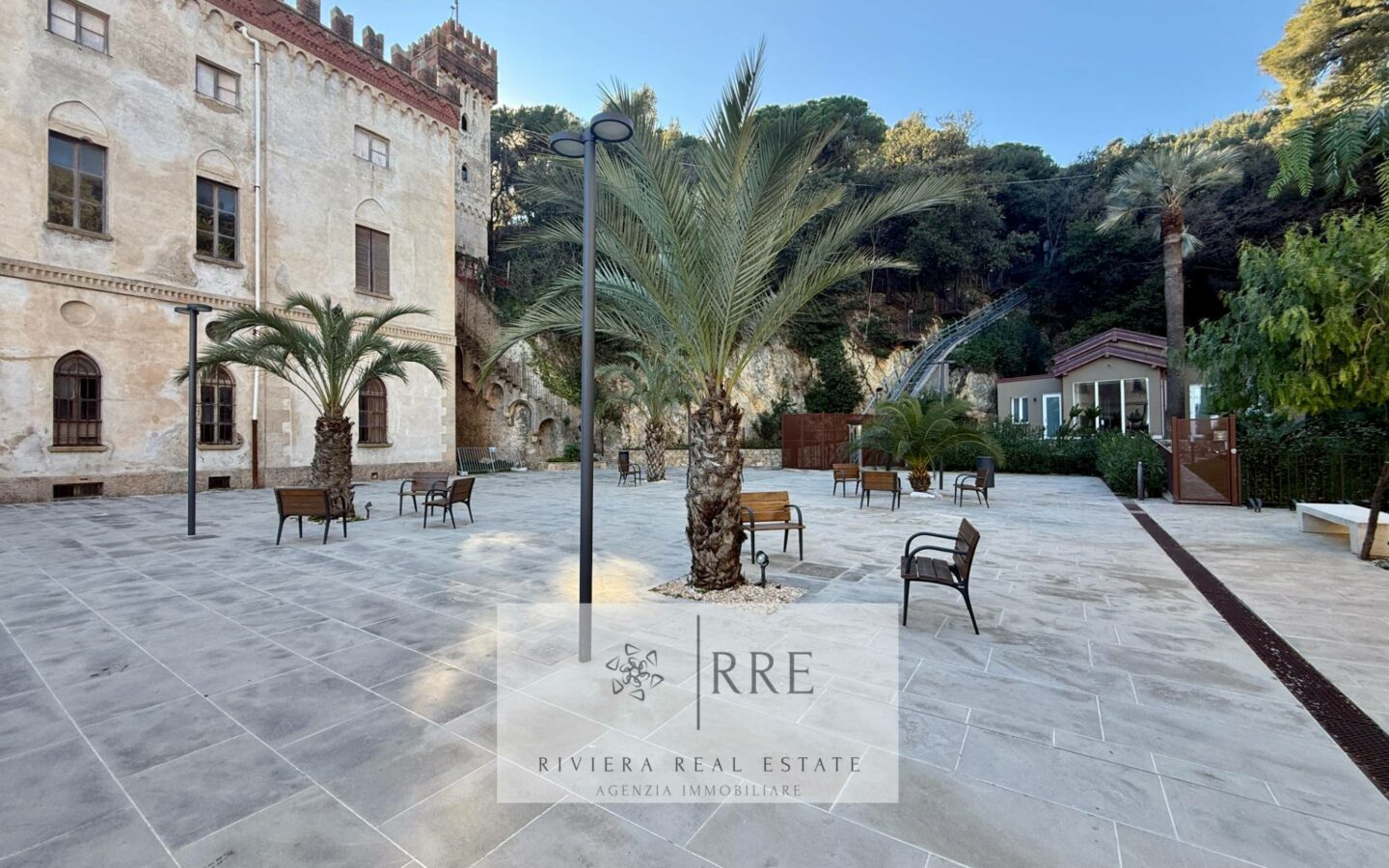 Exclusive Two-bedroom Flat With Sea Views And Potential For A Third Bedroom – Residenza Castello Borelli