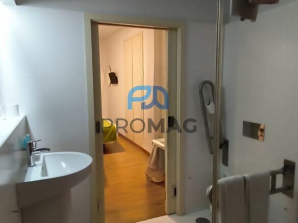 Hotel Of 755 M² With Douro River Marina In Caldas De Aregos