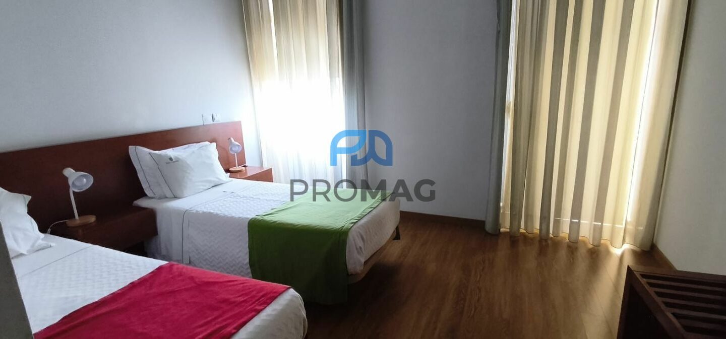 Hotel Of 755 M² With Douro River Marina In Caldas De Aregos