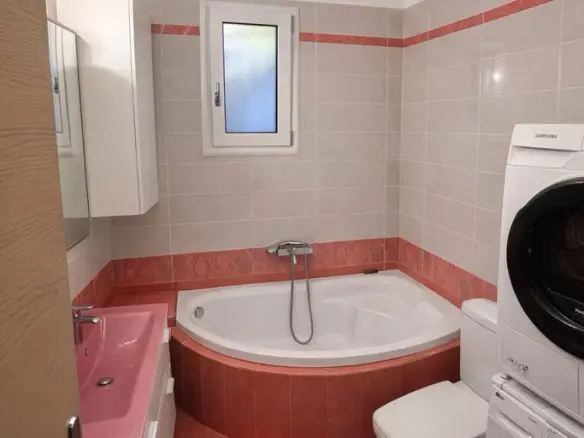 6-bedroom Maisonette In Eretria, Greece (220 M²)