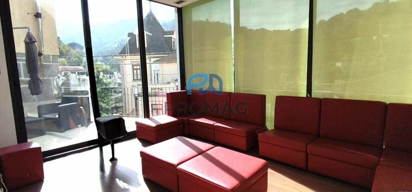 Hotel Of 755 M² With Douro River Marina In Caldas De Aregos