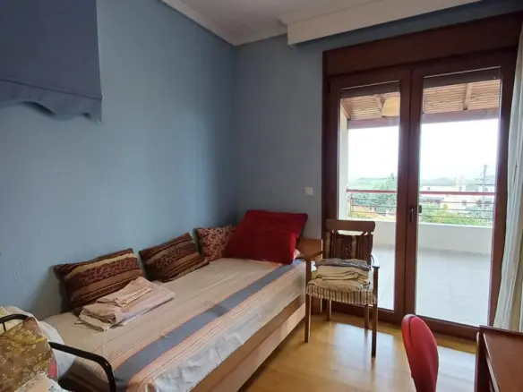 4-bedroom Complex In Thermaikos, Greece (627 M²)