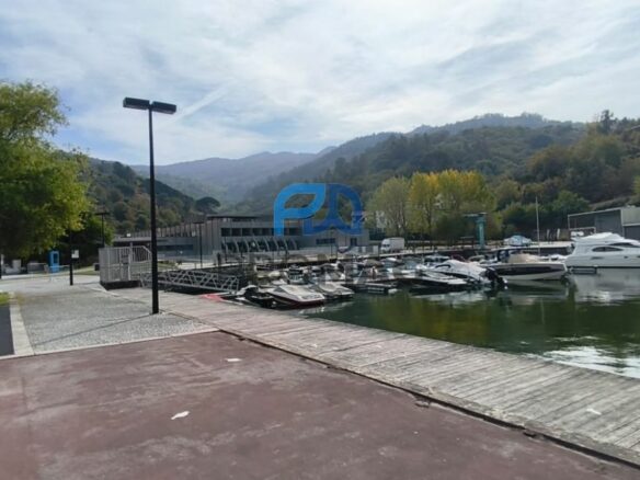 Hotel Of 755 M² With Douro River Marina In Caldas De Aregos