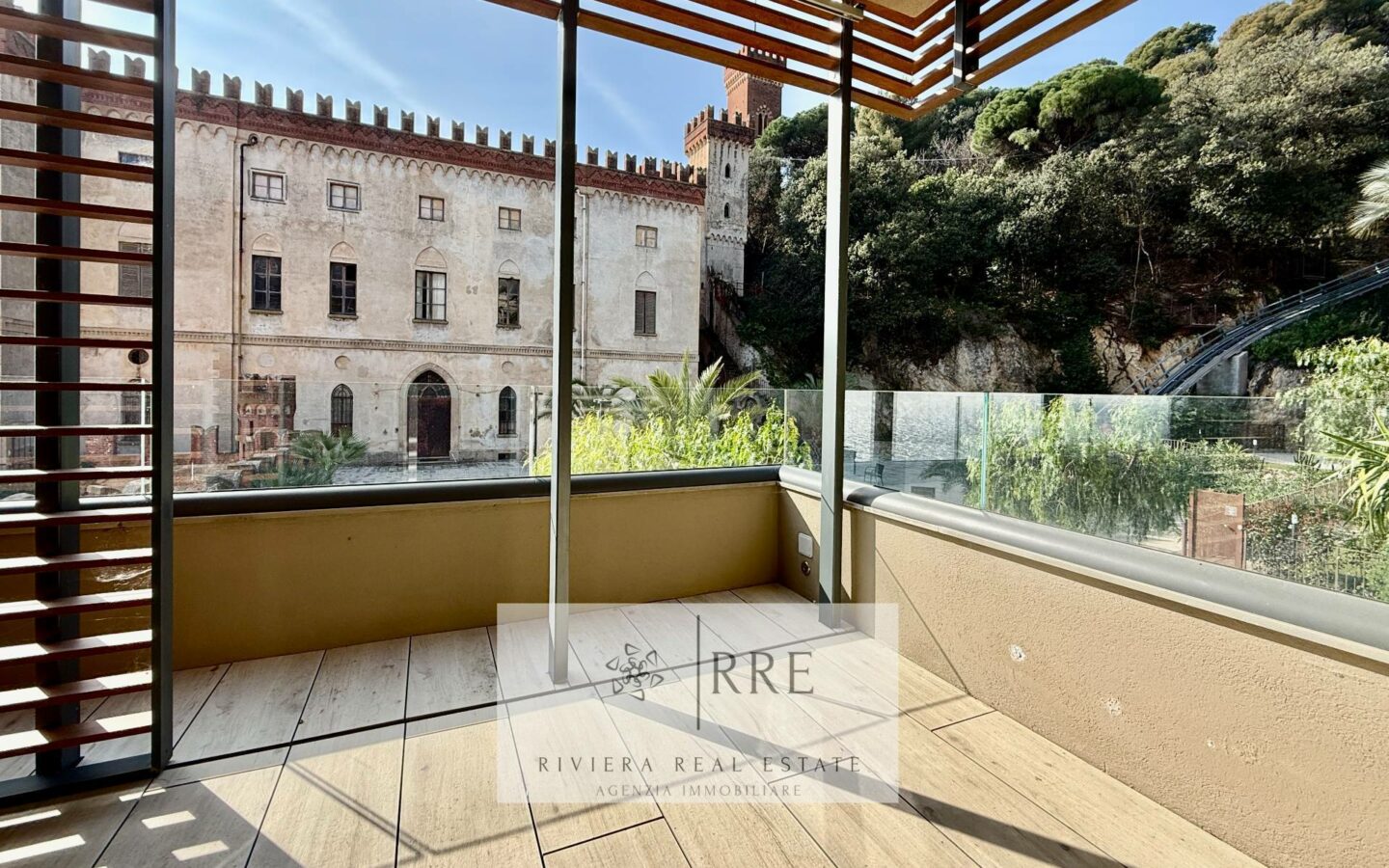 Exclusive Two-bedroom Flat With Sea Views And Potential For A Third Bedroom – Residenza Castello Borelli