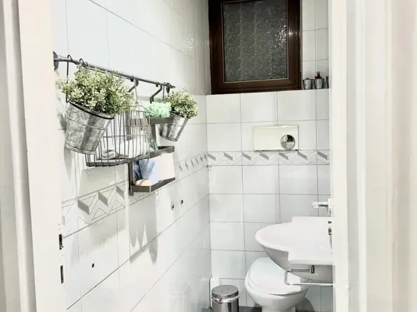 3-bedroom Flat In Palaio Faliro, Greece (165 M²)