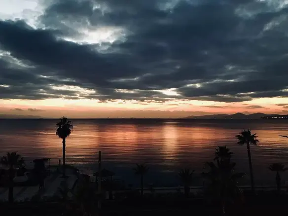 3-bedroom Flat In Palaio Faliro, Greece (165 M²)
