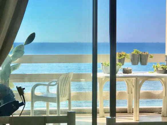 3-bedroom Flat In Palaio Faliro, Greece (165 M²)