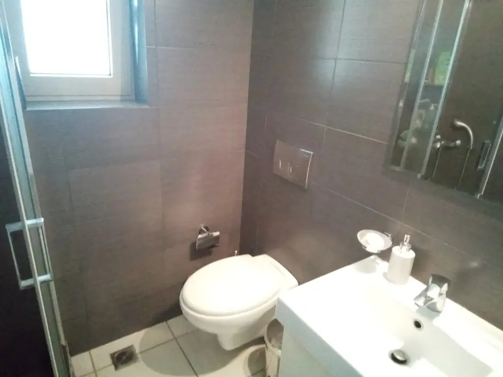 2-bedroom Flat In Vari – Varkiza, Greece (70 M²)