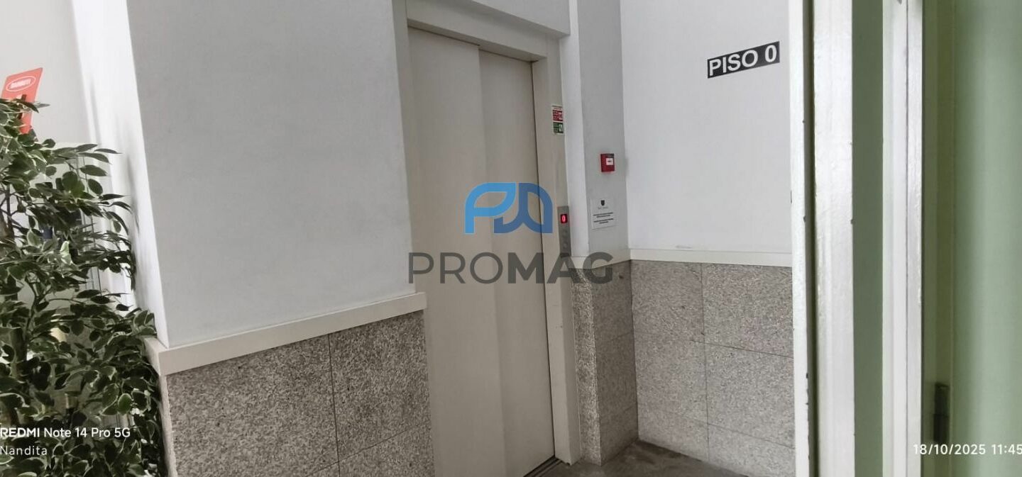 Hotel Of 755 M² With Douro River Marina In Caldas De Aregos
