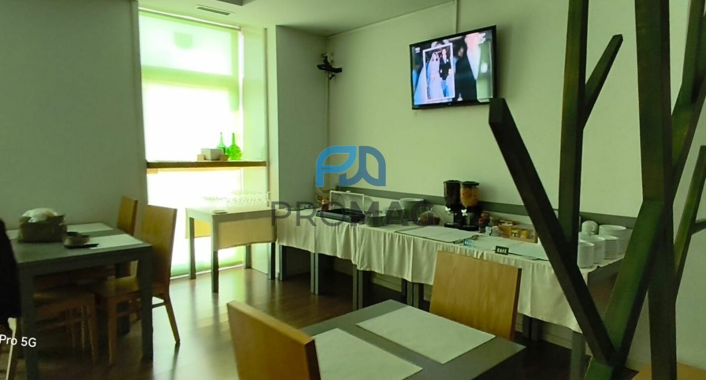 Hotel Of 755 M² With Douro River Marina In Caldas De Aregos