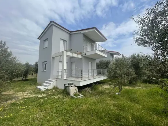 Complex In Orfano, Greece (195 M²)