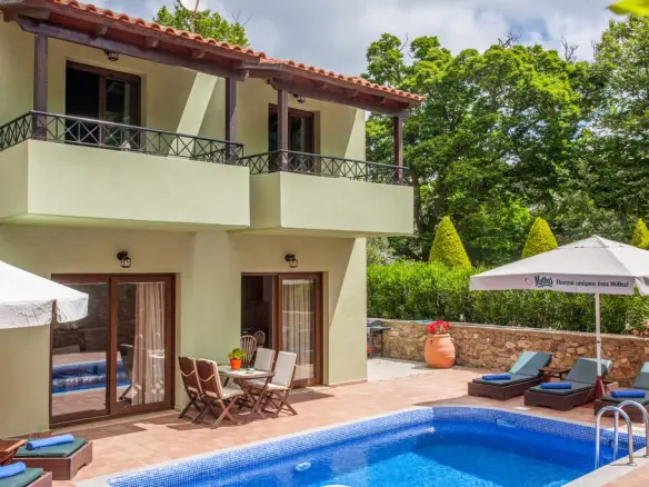 4-bedroom Villa In Innachori, Greece (160 M²)