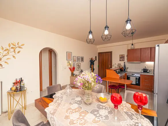 2-bedroom Flat In Ano Patisia, Greece (71 M²)