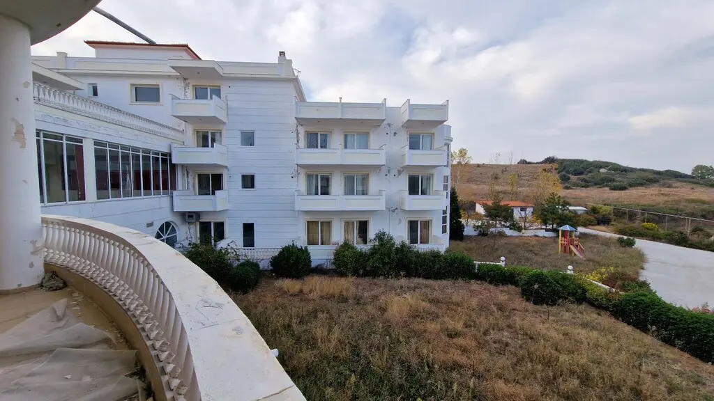 Hotel Of 4390 M² In The Suburbs Of Thessaloniki
