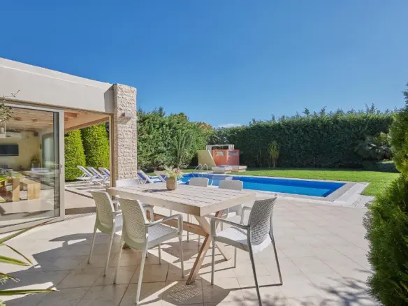 4-bedroom Villa In Heraclion Cretes, Greece (300 M²)