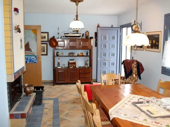 5-bedroom Villa In Epanomi, Greece (433 M²)